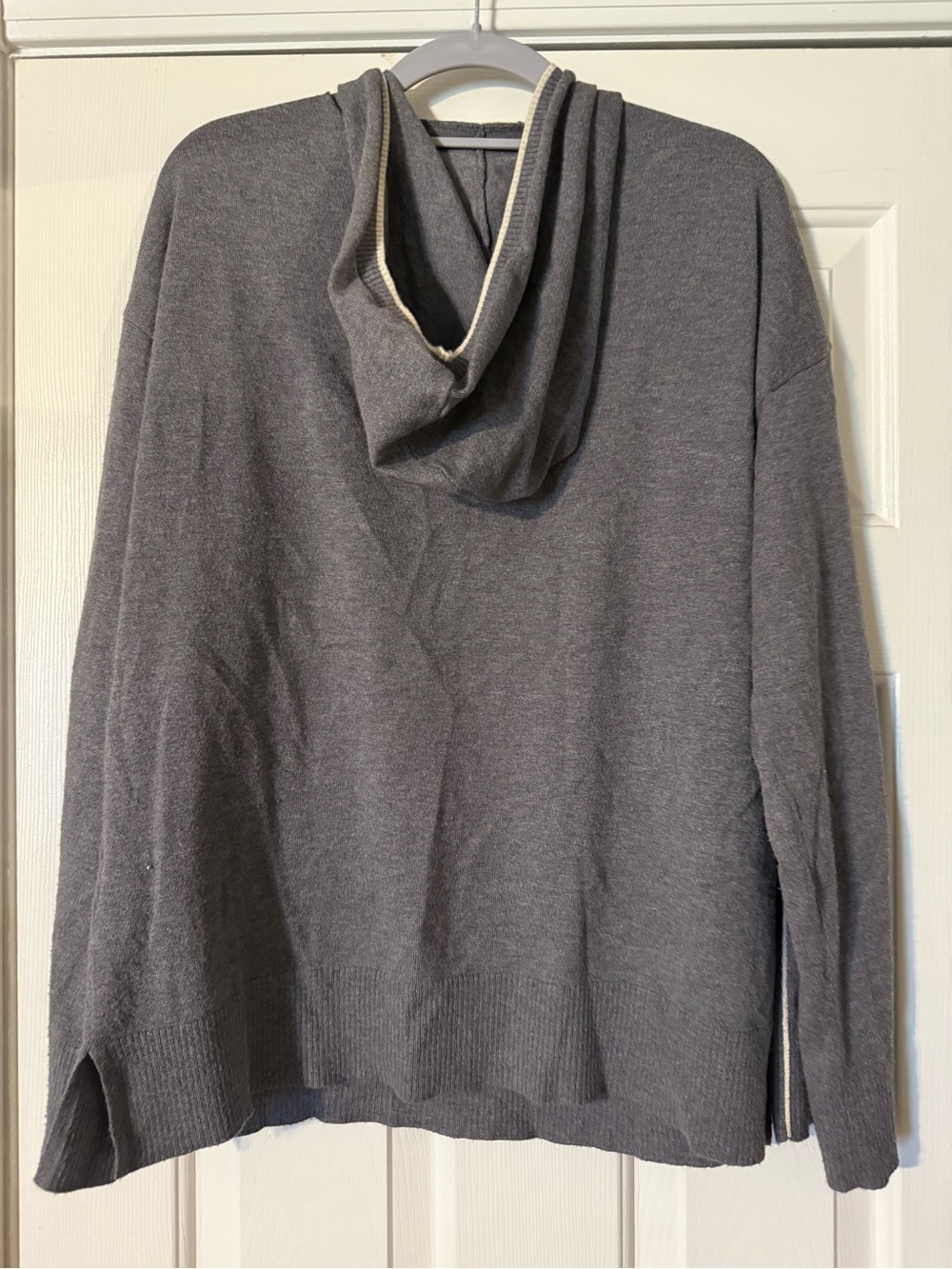 Max Studio Womens Crewneck Sweater in Charcoal with Cream Trim - Picture 4 of 4